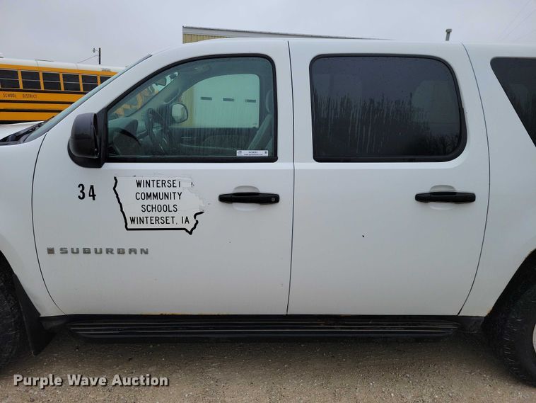 image for item NO9803 2009 Chevrolet Suburban 1500 SUV