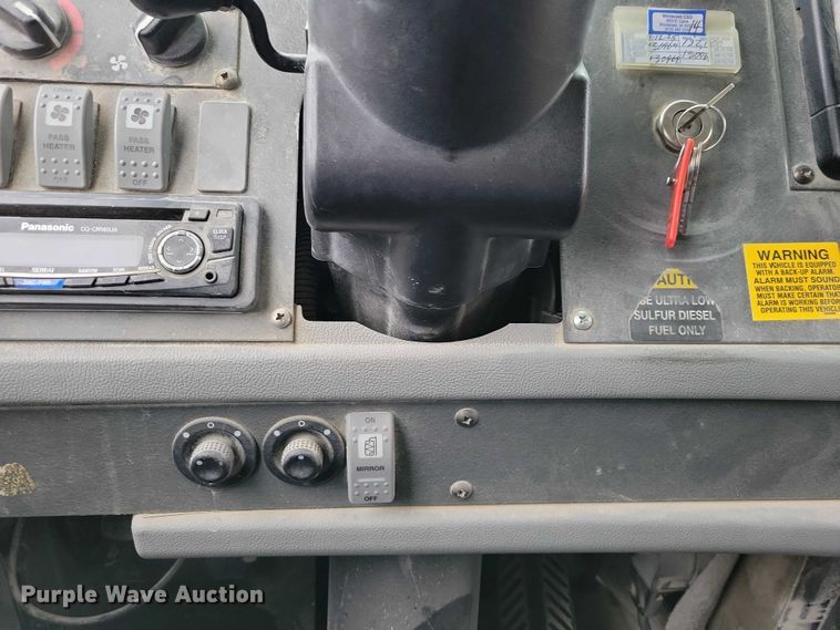 image for item NO9804 2016 Thomas school bus