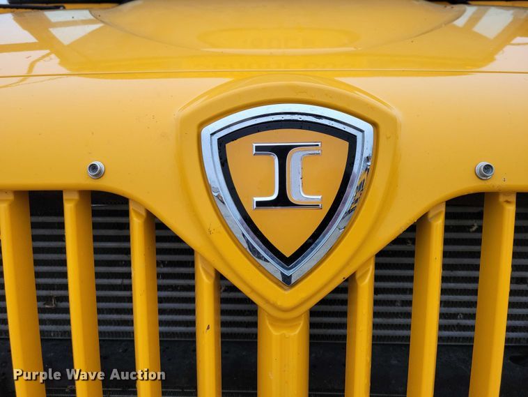 image for item NO9805 2015 IC school bus