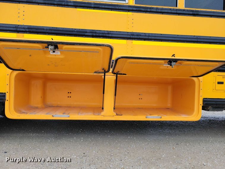 image for item NO9805 2015 IC school bus