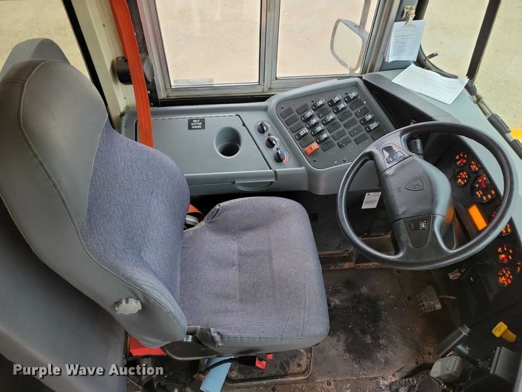 image for item NO9805 2015 IC school bus