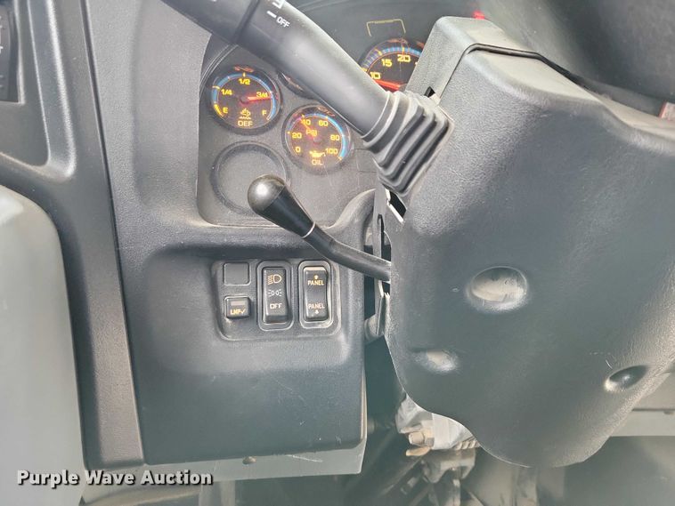 image for item NO9805 2015 IC school bus