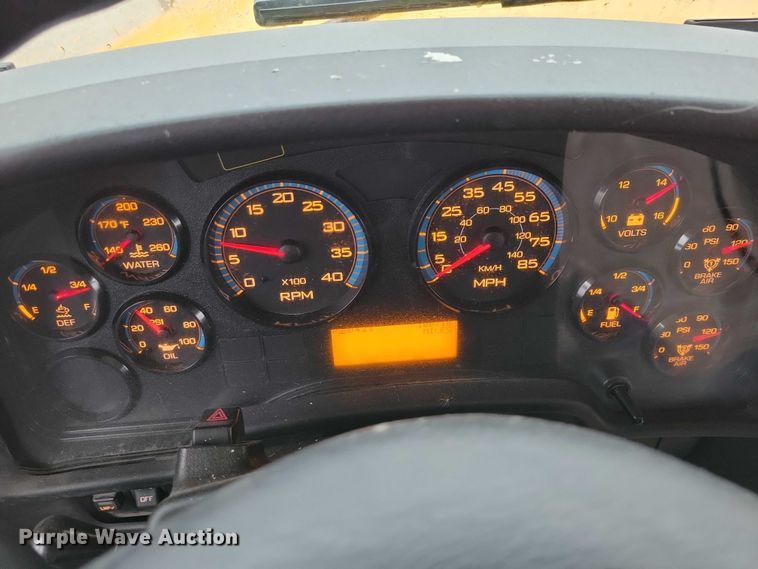 image for item NO9805 2015 IC school bus