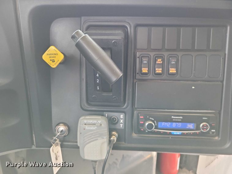 image for item NO9805 2015 IC school bus