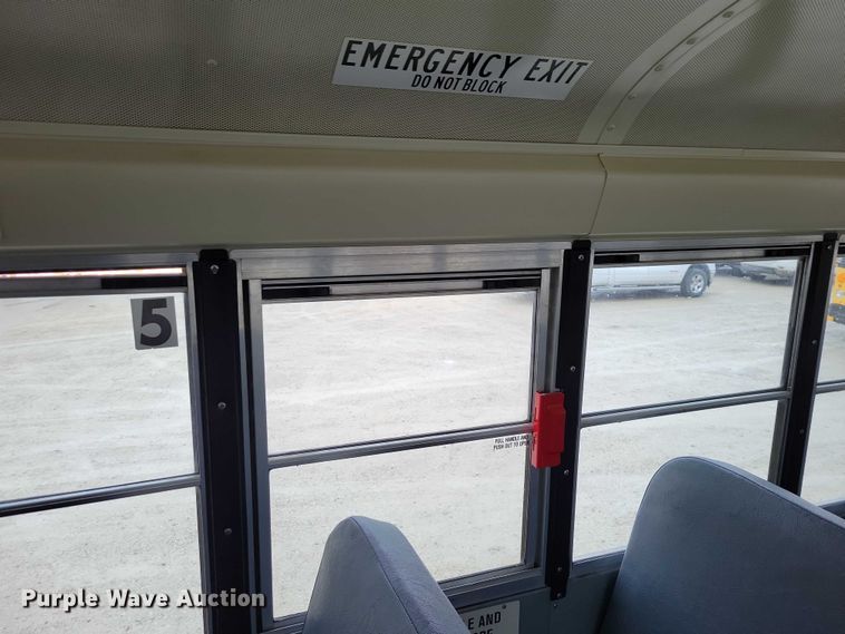 image for item NO9805 2015 IC school bus