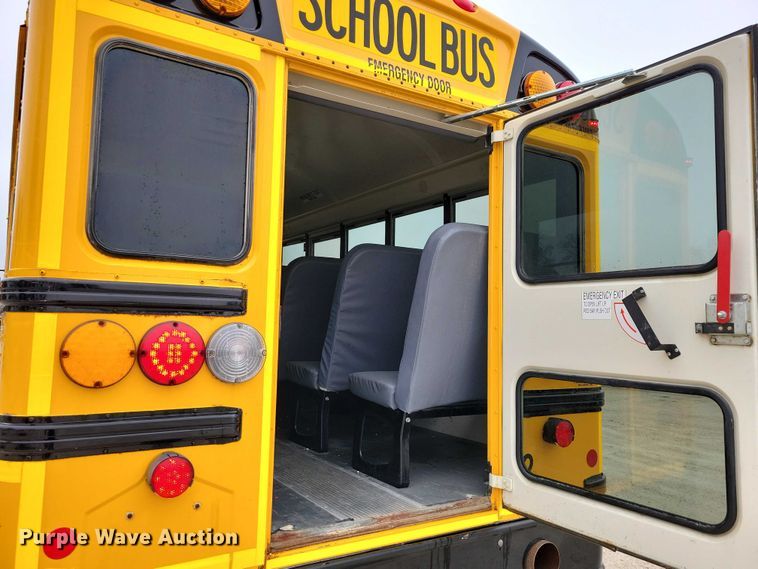 image for item NO9805 2015 IC school bus
