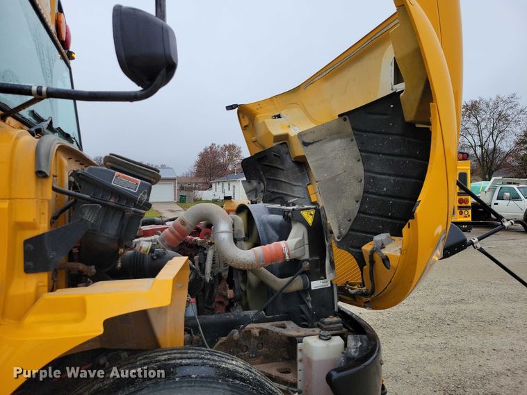 image for item NO9805 2015 IC school bus