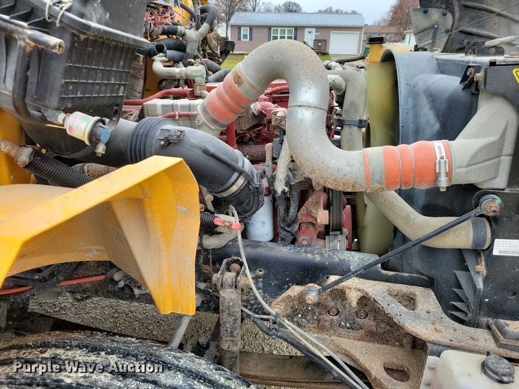 image for item NO9805 2015 IC school bus