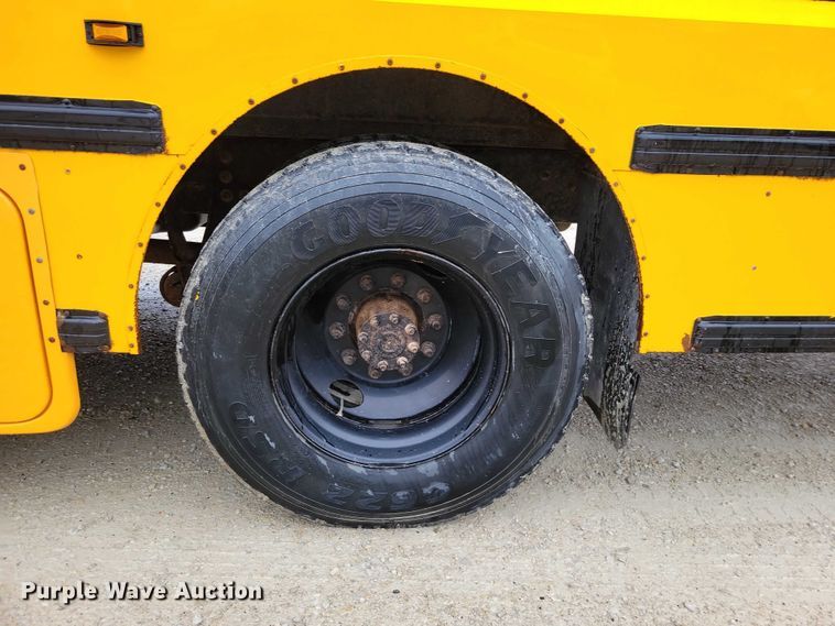 image for item NO9805 2015 IC school bus