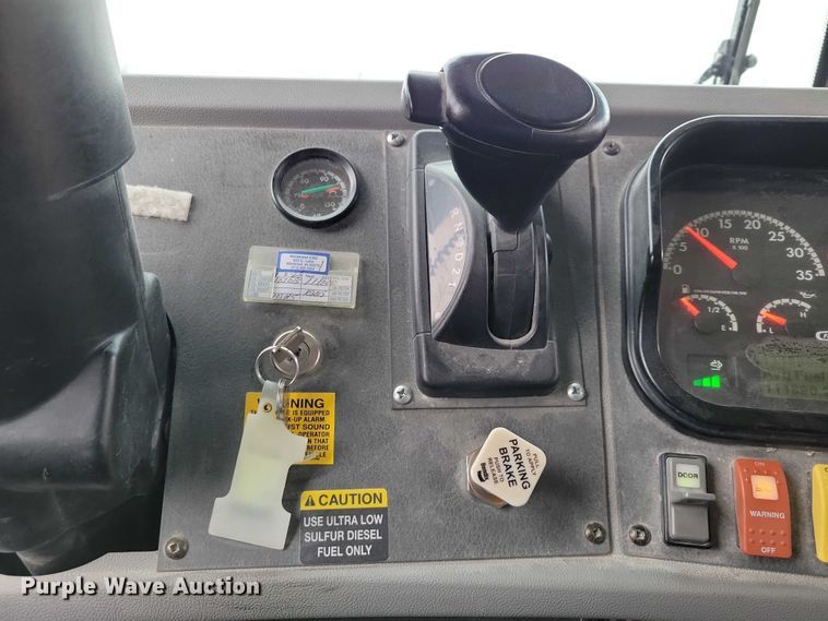 image for item NO9806 2016 Thomas school bus