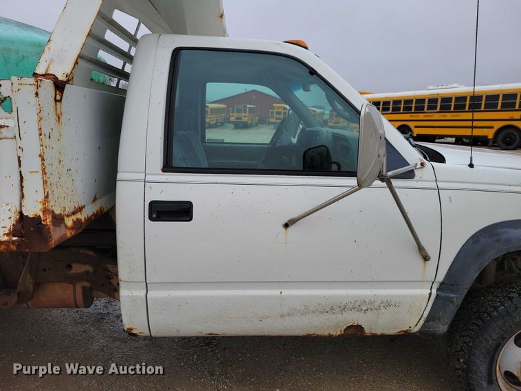 image for item NO9808 1999 Chevrolet K3500 dump flatbed pickup truck