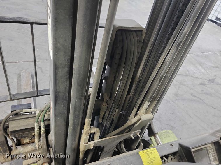 image for item NO9809 Clark GEX30 forklift