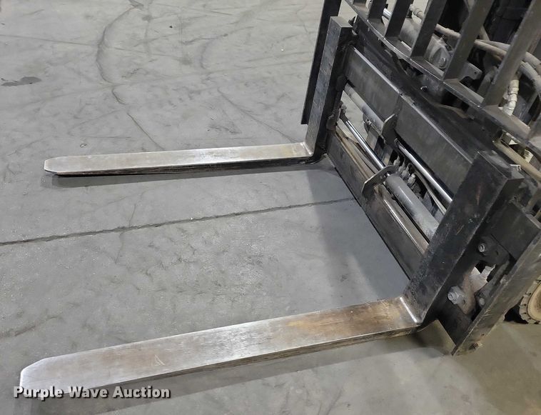 image for item NO9809 Clark GEX30 forklift