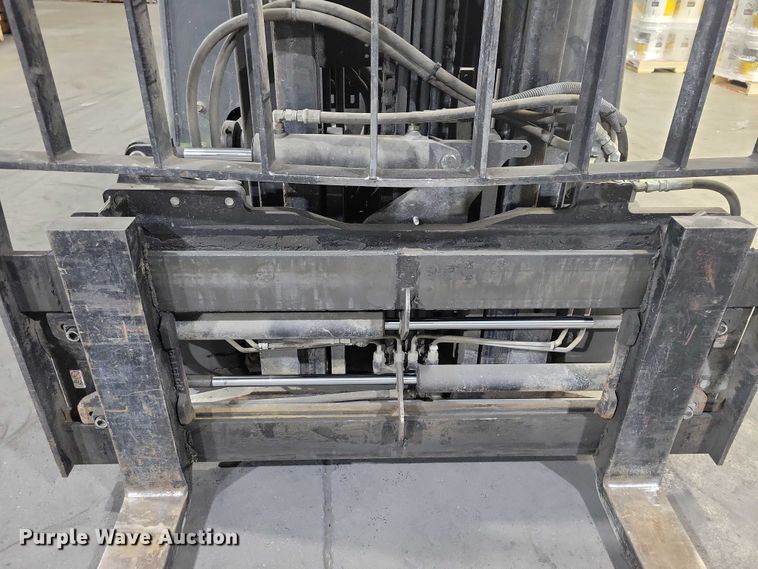 image for item NO9809 Clark GEX30 forklift