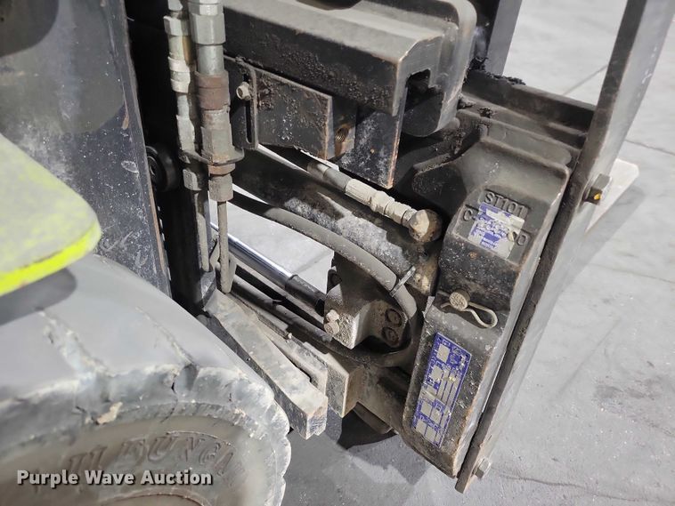 image for item NO9809 Clark GEX30 forklift