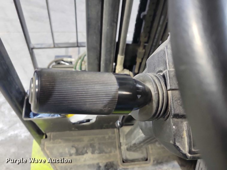 image for item NO9809 Clark GEX30 forklift