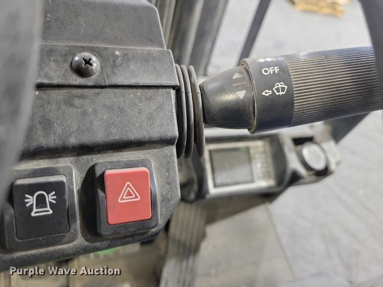 image for item NO9809 Clark GEX30 forklift