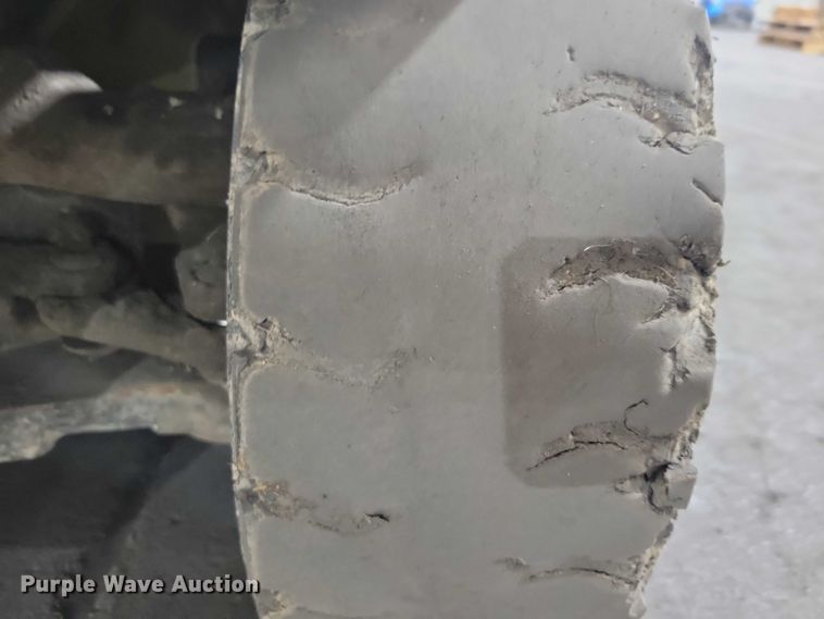 image for item NO9809 Clark GEX30 forklift