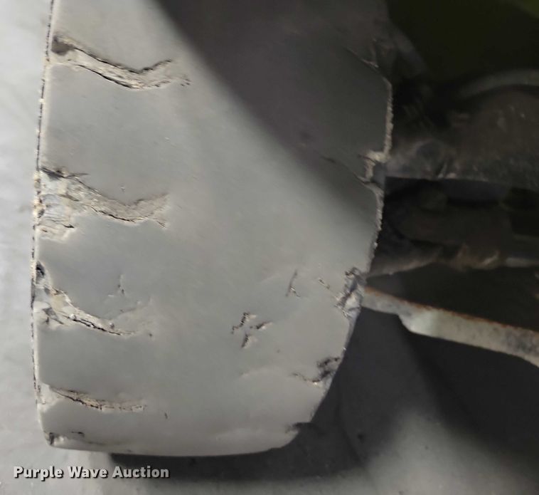 image for item NO9809 Clark GEX30 forklift