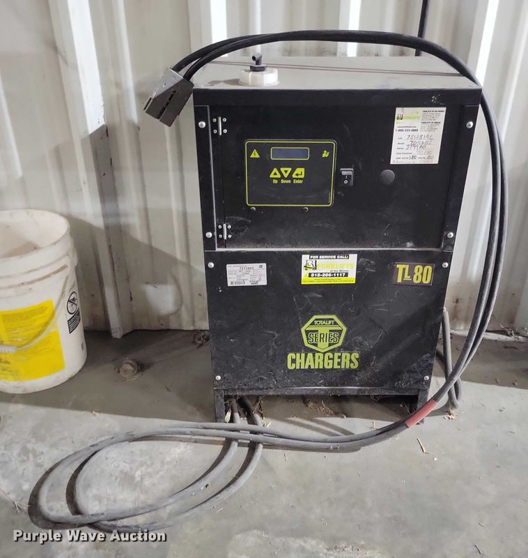 image for item NO9809 Clark GEX30 forklift