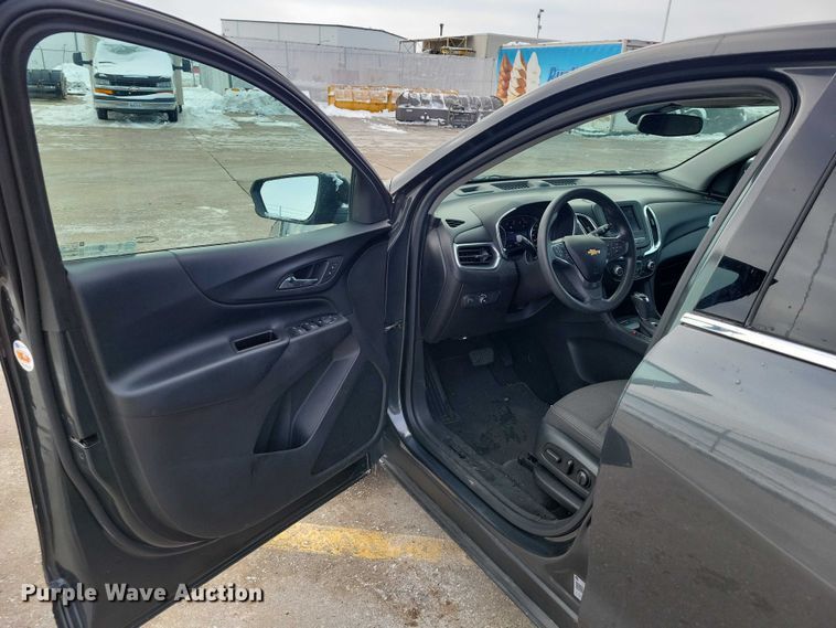 image for item NO9810 2020 Chevrolet Equinox LT SUV