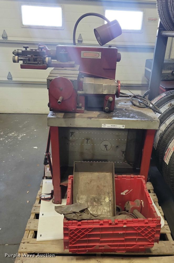 image for item NO9811 Accu-Turn 8922 brake lathe