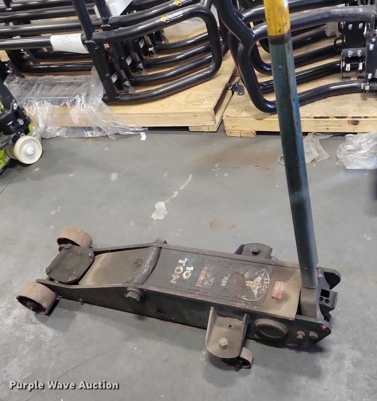 image for item NO9812 Jacks 10 ton floor jack