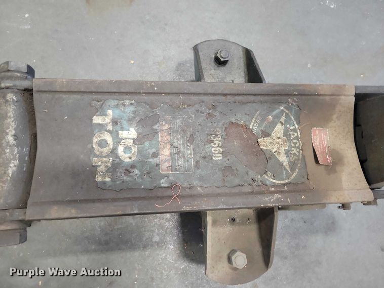 image for item NO9812 Jacks 10 ton floor jack