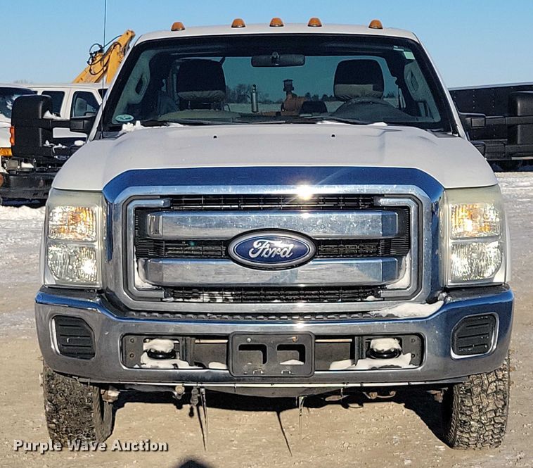 image for item NO9813 2011 Ford F350 Super Duty SuperCab pickup truck