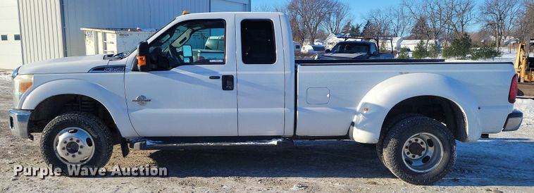 image for item NO9813 2011 Ford F350 Super Duty SuperCab pickup truck