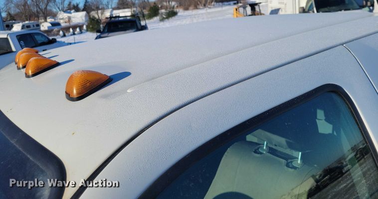 image for item NO9813 2011 Ford F350 Super Duty SuperCab pickup truck