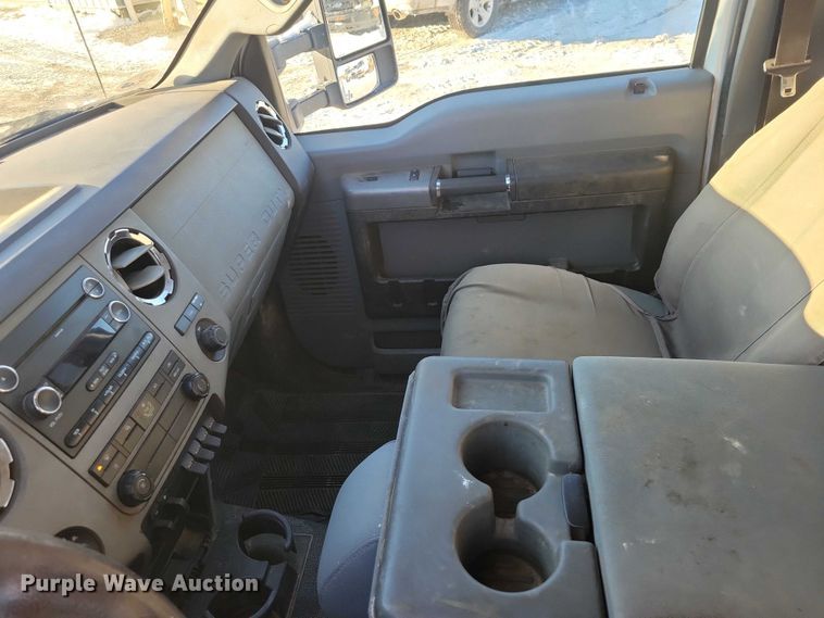 image for item NO9813 2011 Ford F350 Super Duty SuperCab pickup truck