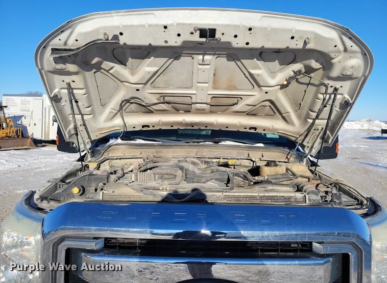 image for item NO9813 2011 Ford F350 Super Duty SuperCab pickup truck