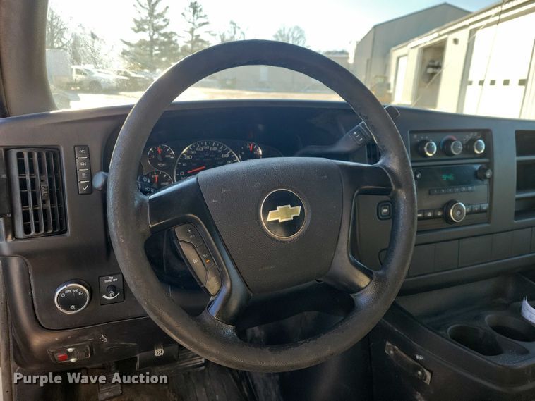 image for item NO9814 2010 Chevrolet  Express G3500 delivery van