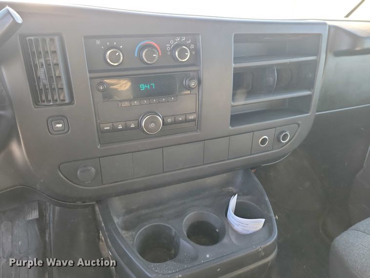 image for item NO9814 2010 Chevrolet  Express G3500 delivery van