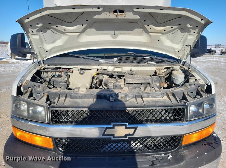 image for item NO9814 2010 Chevrolet  Express G3500 delivery van