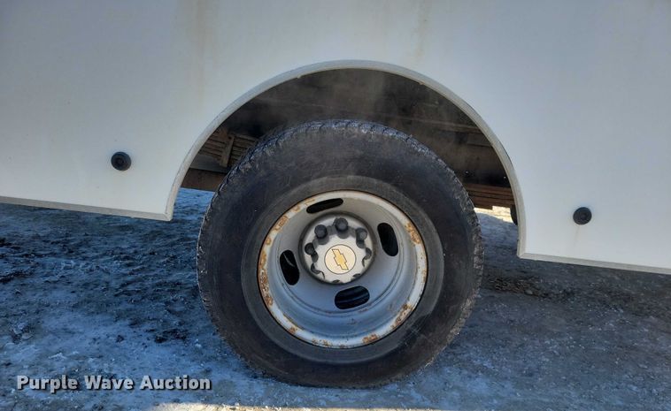 image for item NO9814 2010 Chevrolet  Express G3500 delivery van