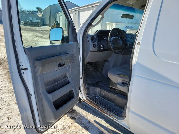image for item NO9815 2013 Ford E250 van