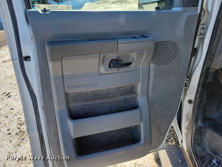 image for item NO9815 2013 Ford E250 van