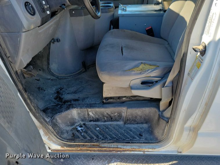 image for item NO9815 2013 Ford E250 van