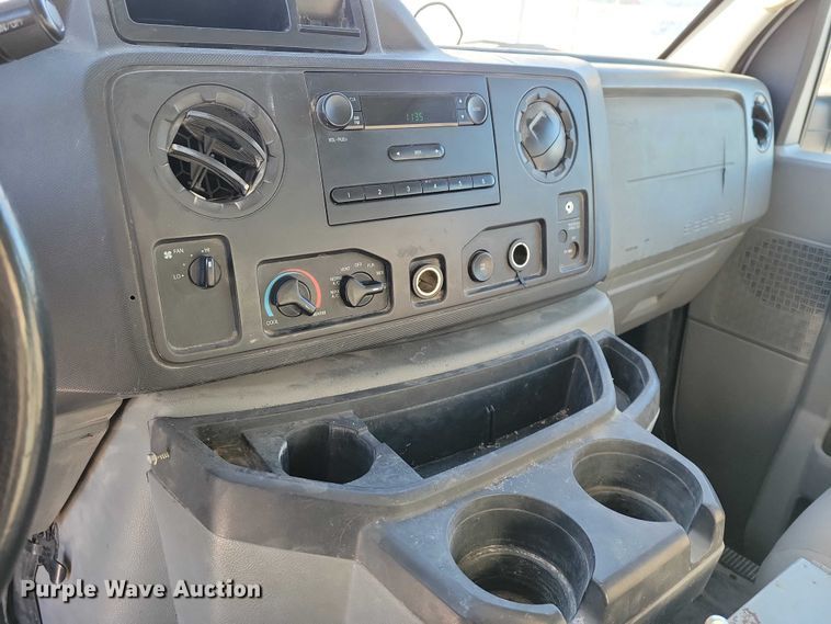 image for item NO9815 2013 Ford E250 van