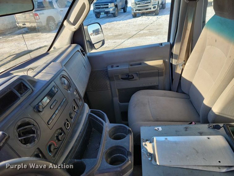 image for item NO9815 2013 Ford E250 van