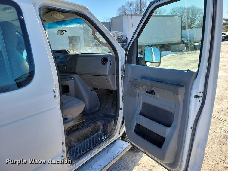 image for item NO9815 2013 Ford E250 van