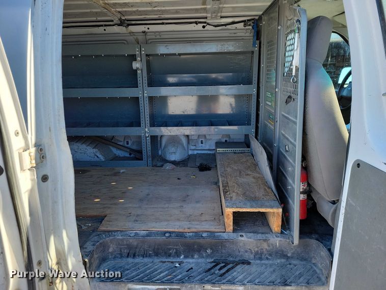 image for item NO9815 2013 Ford E250 van