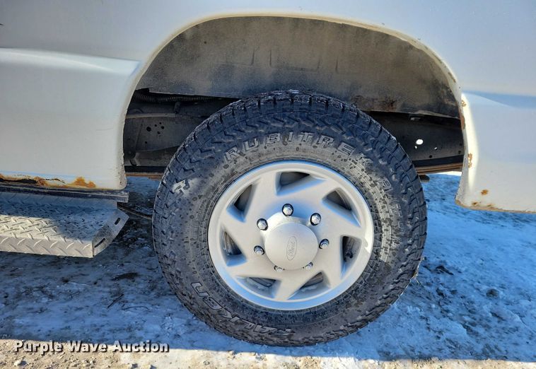 image for item NO9815 2013 Ford E250 van