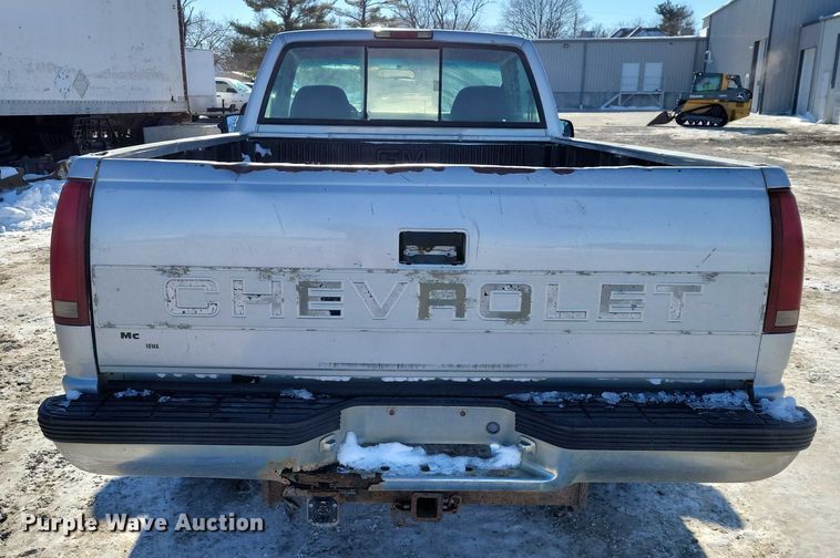 image for item NO9816 1997 Chevrolet C2500 pickup truck