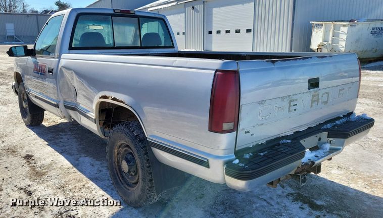 image for item NO9816 1997 Chevrolet C2500 pickup truck