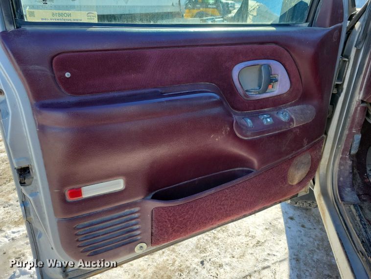 image for item NO9816 1997 Chevrolet C2500 pickup truck