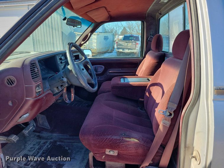 image for item NO9816 1997 Chevrolet C2500 pickup truck