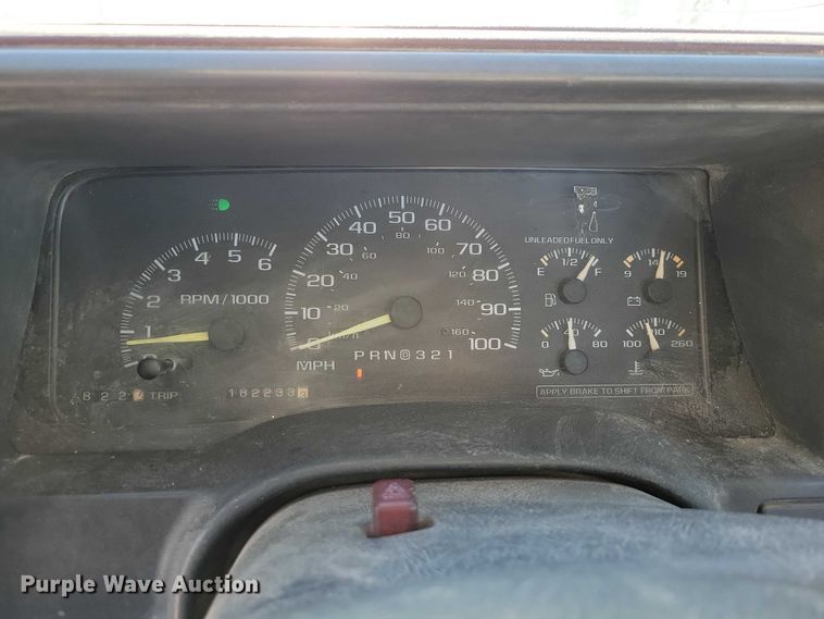 image for item NO9816 1997 Chevrolet C2500 pickup truck